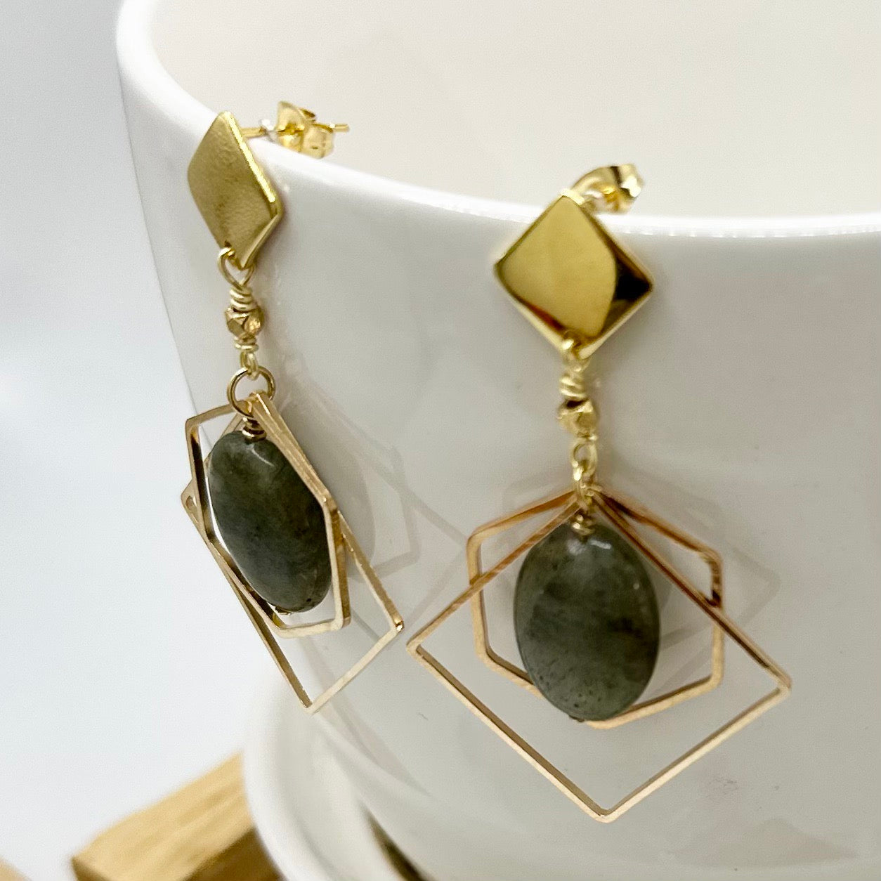 SPELL EARRINGS: Spellcasting